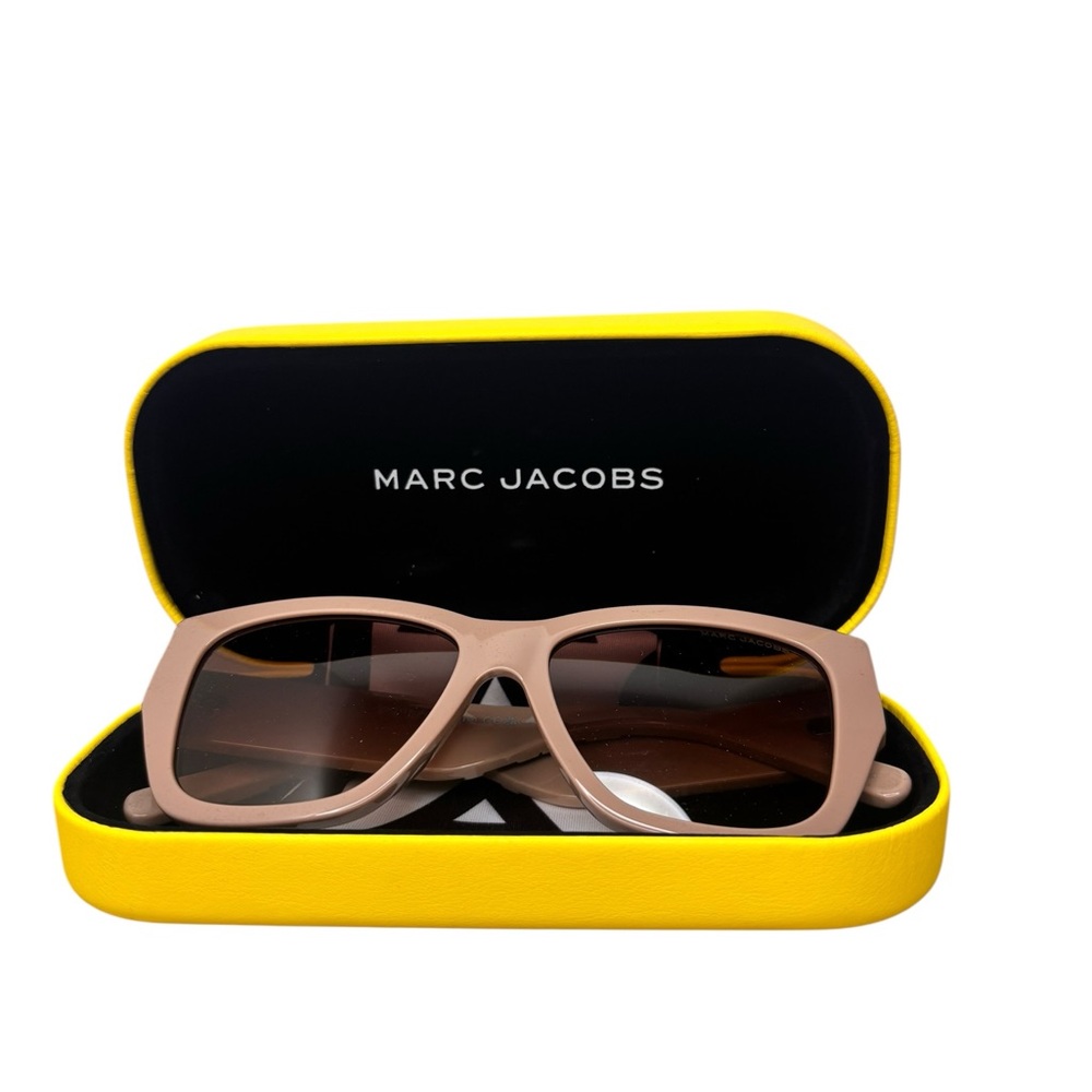 Marc Jacobs MARC 695/S sunglasses in a nude brown - Picture 2 of 4